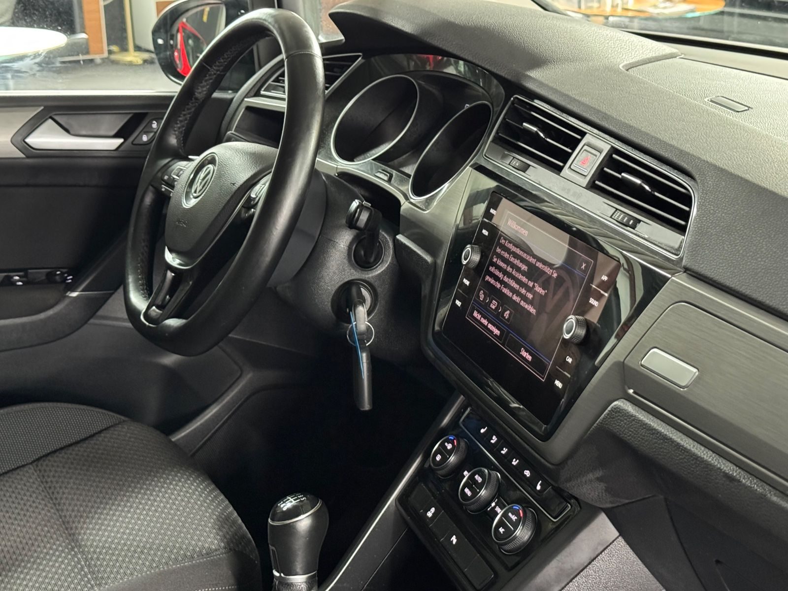Volkswagen Touran – Bild 12