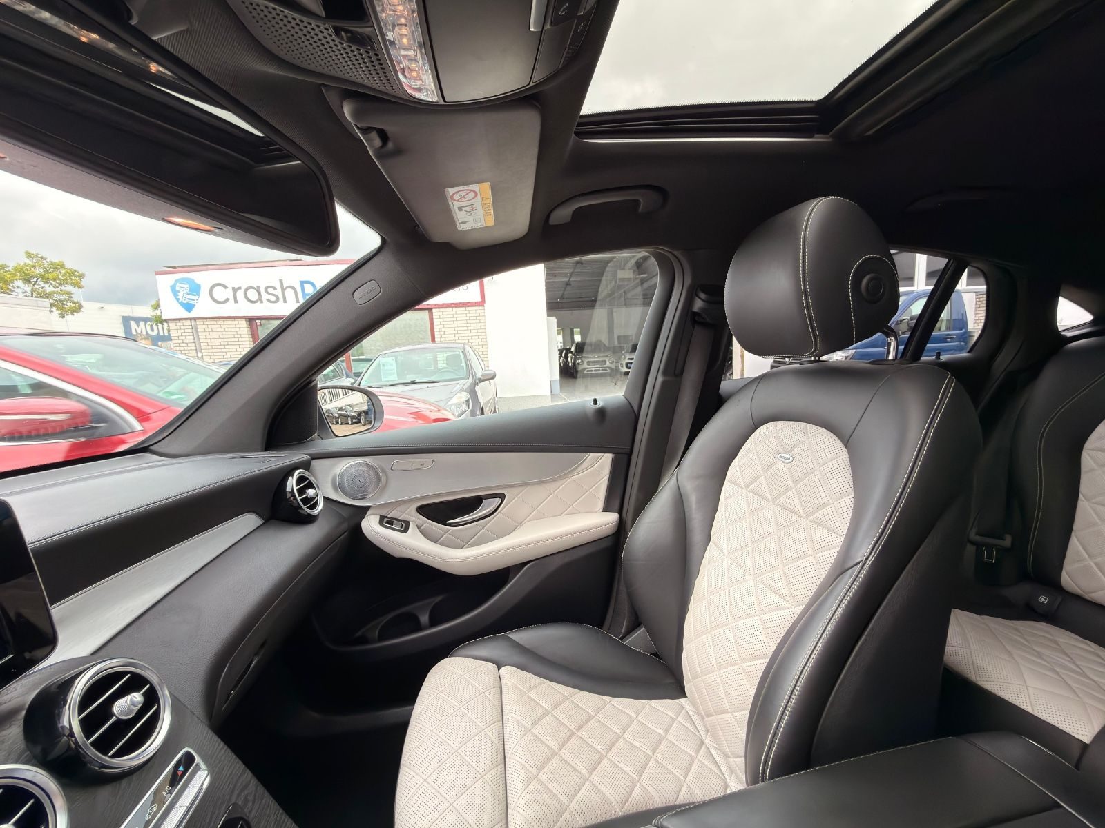 Mercedes-Benz GLC 43AMG – Foto 29