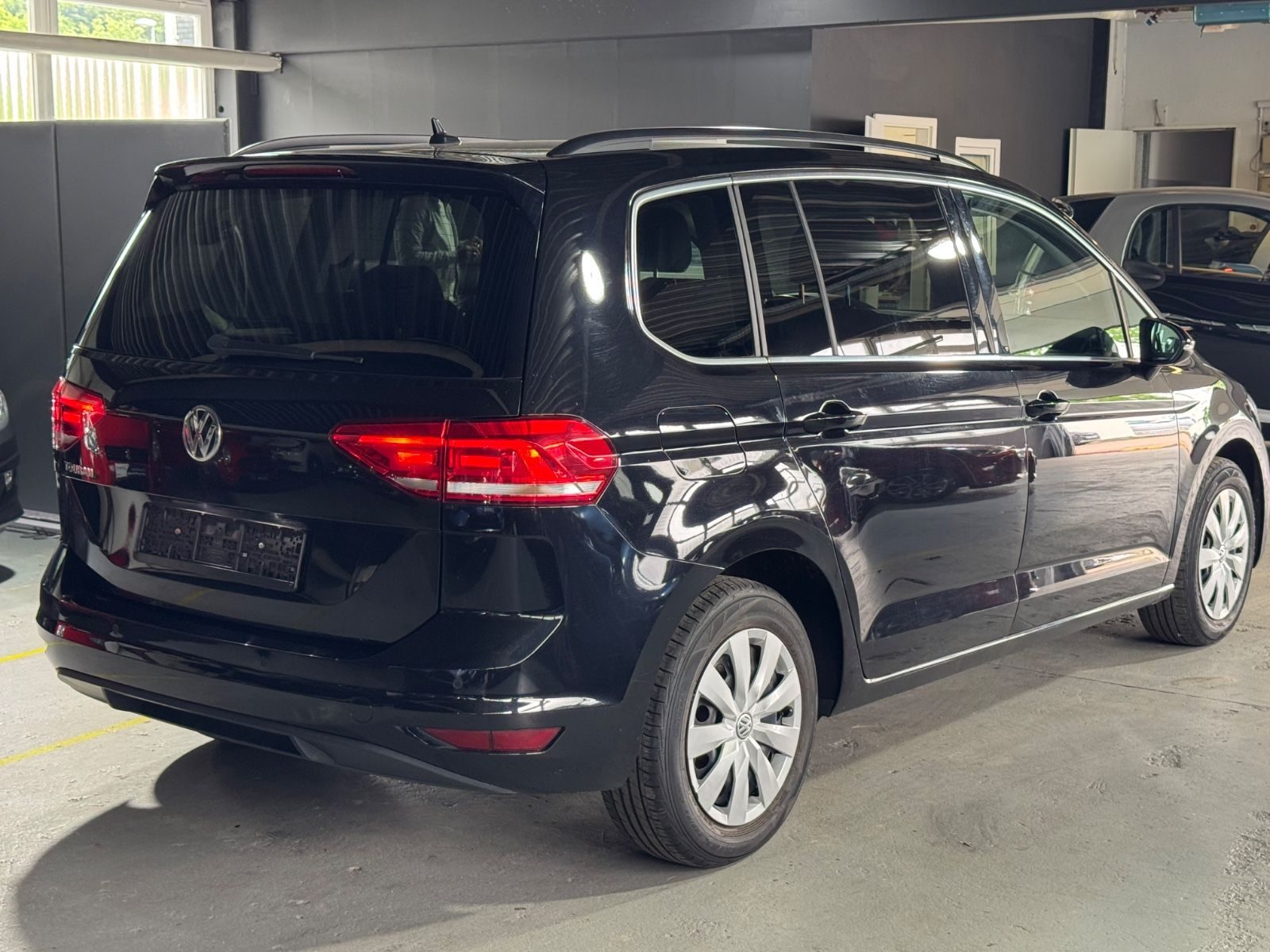 Volkswagen Touran – Bild 4