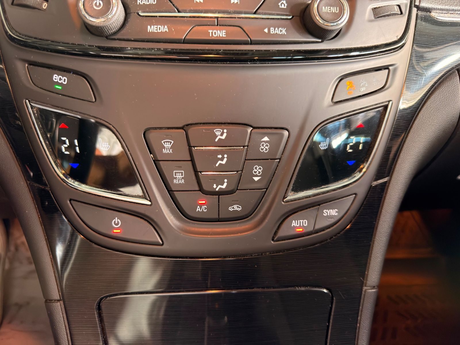 Opel Insignia – Foto 20