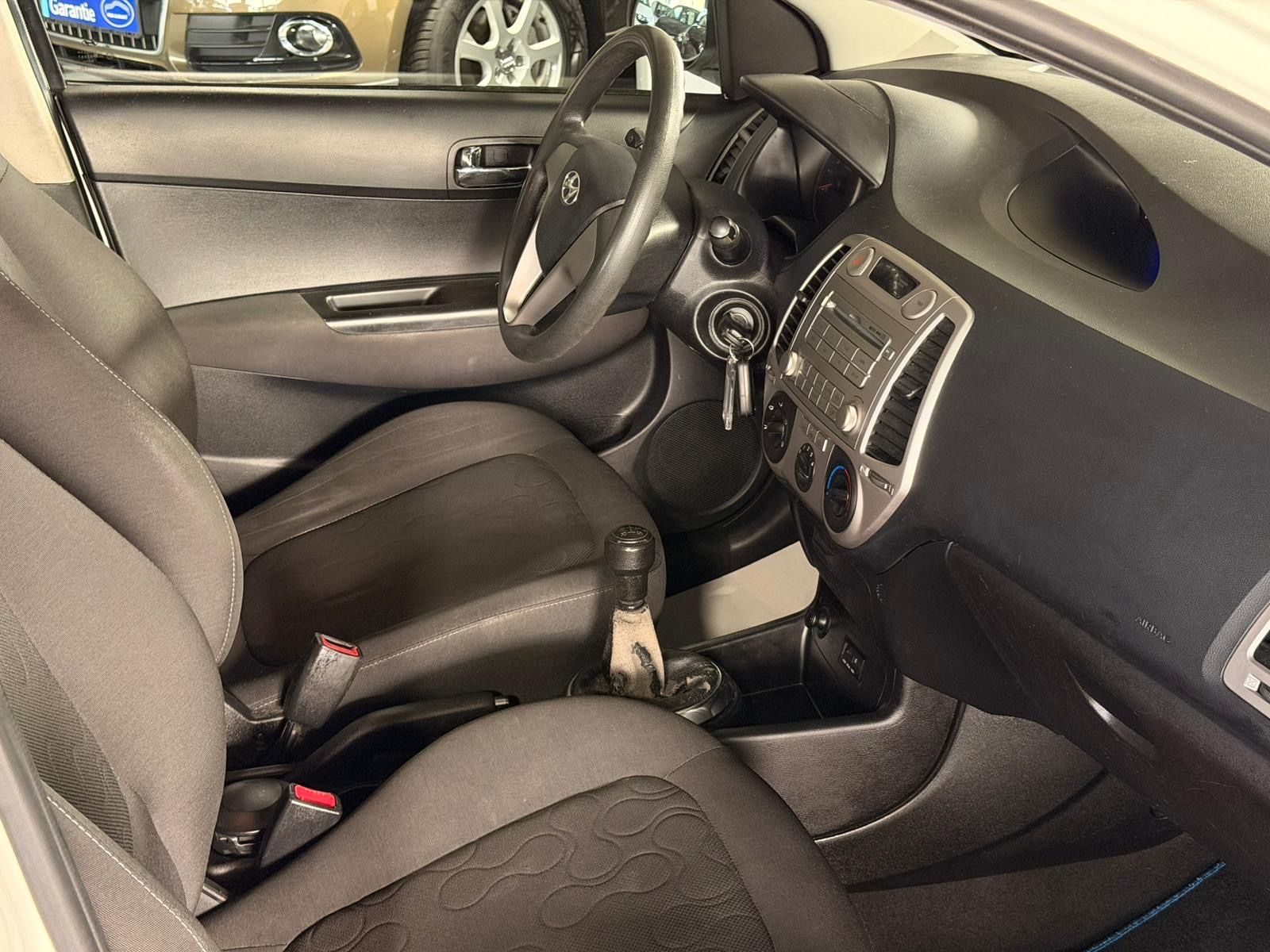 Hyundai i20 – Foto 13
