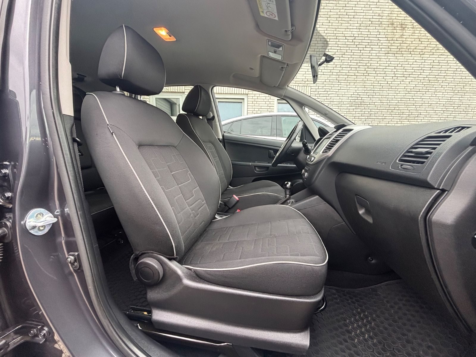 Kia Venga – Foto 8