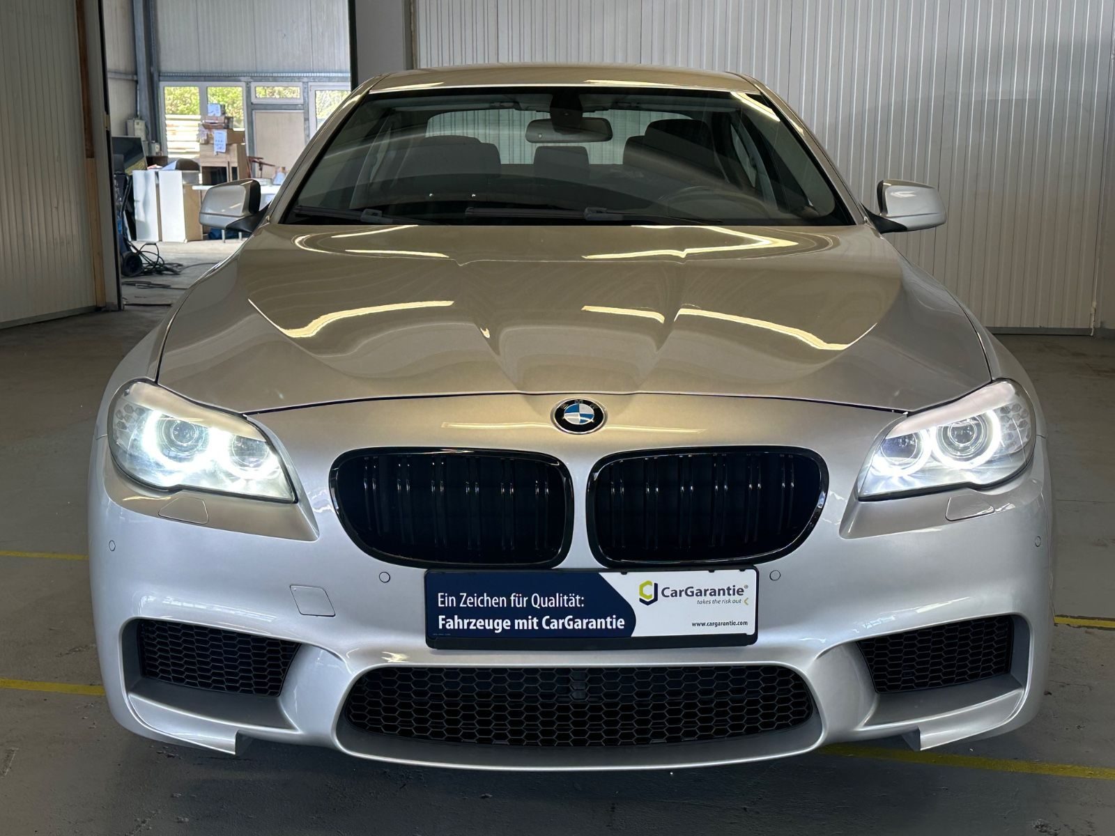 BMW 523 – Bild 2