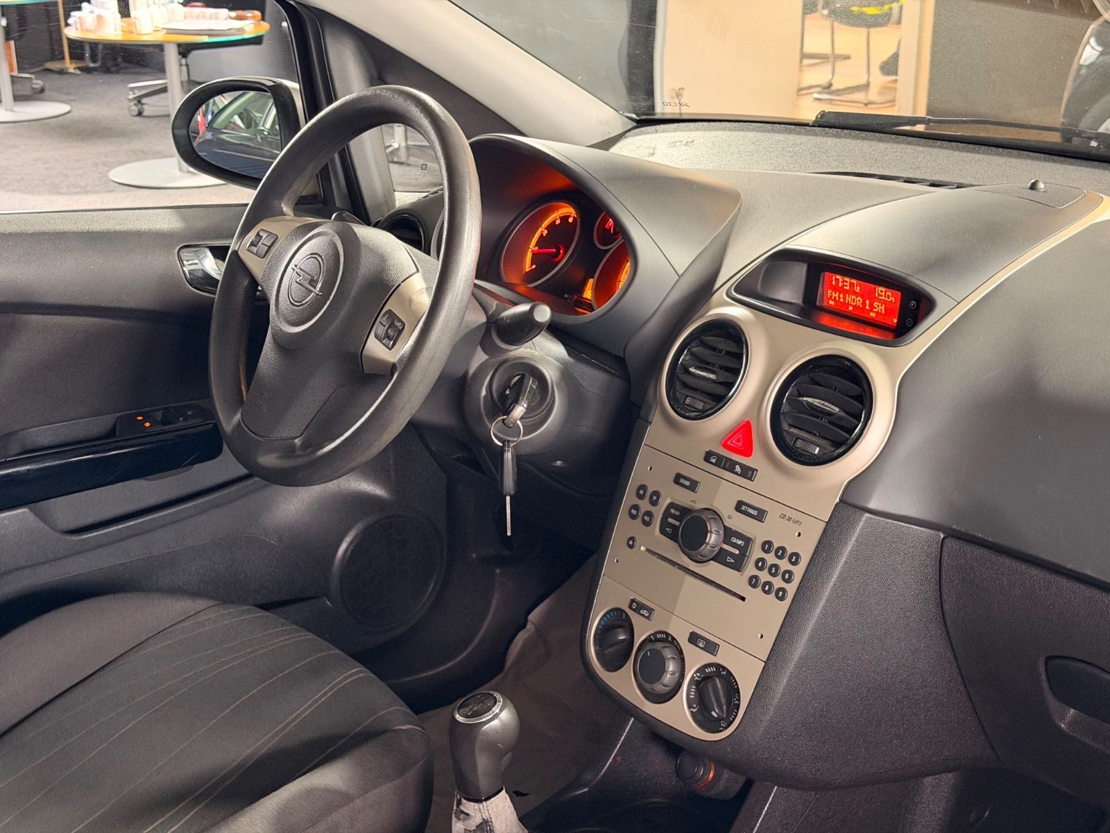 Opel Corsa – Foto 9