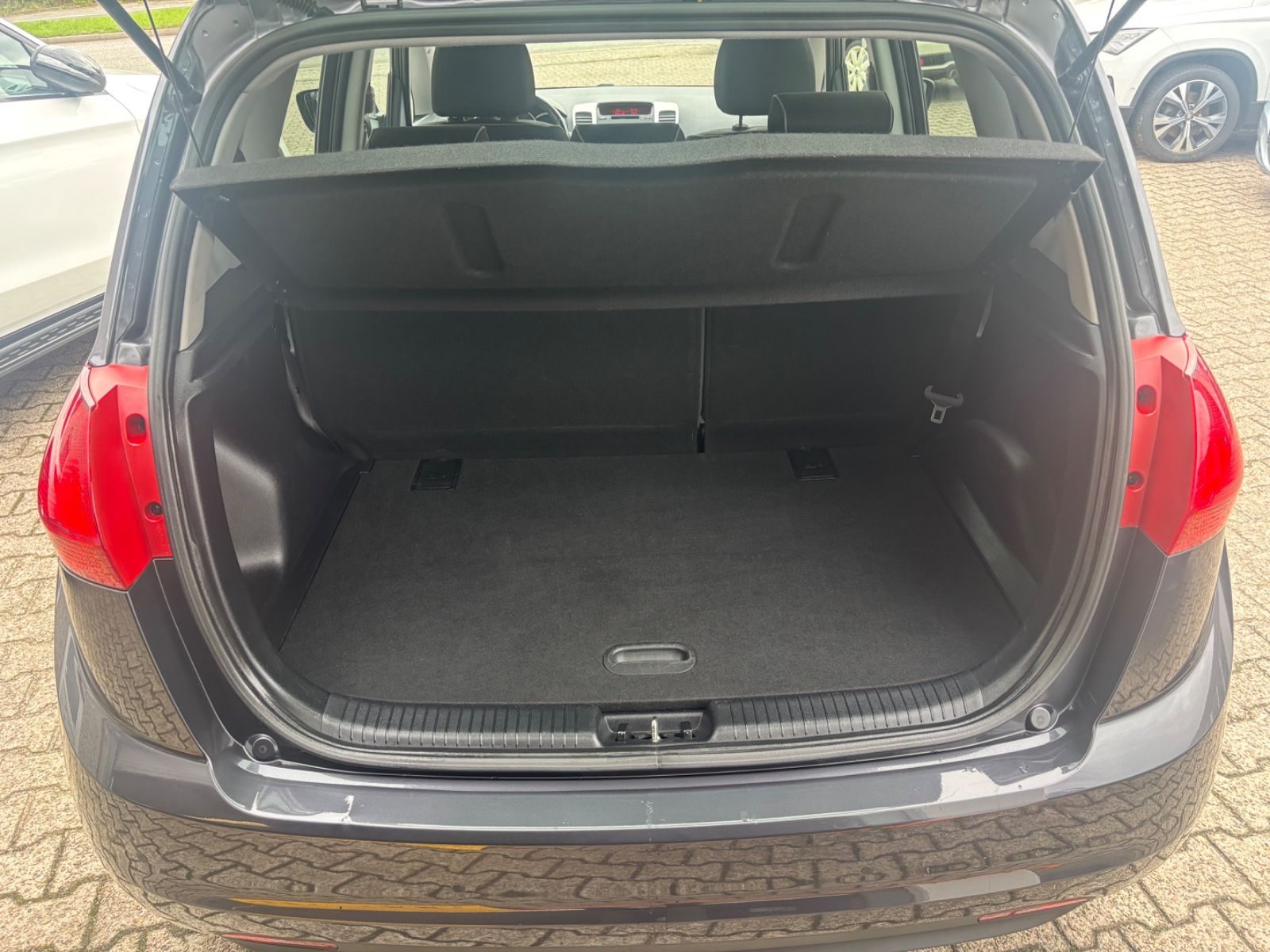 Kia Venga – Foto 10