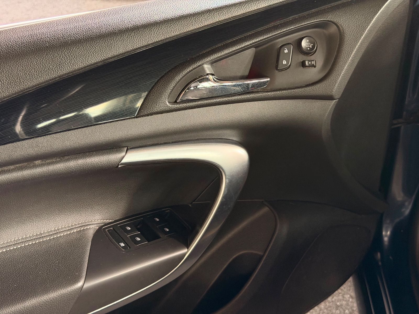 Opel Insignia – Foto 16