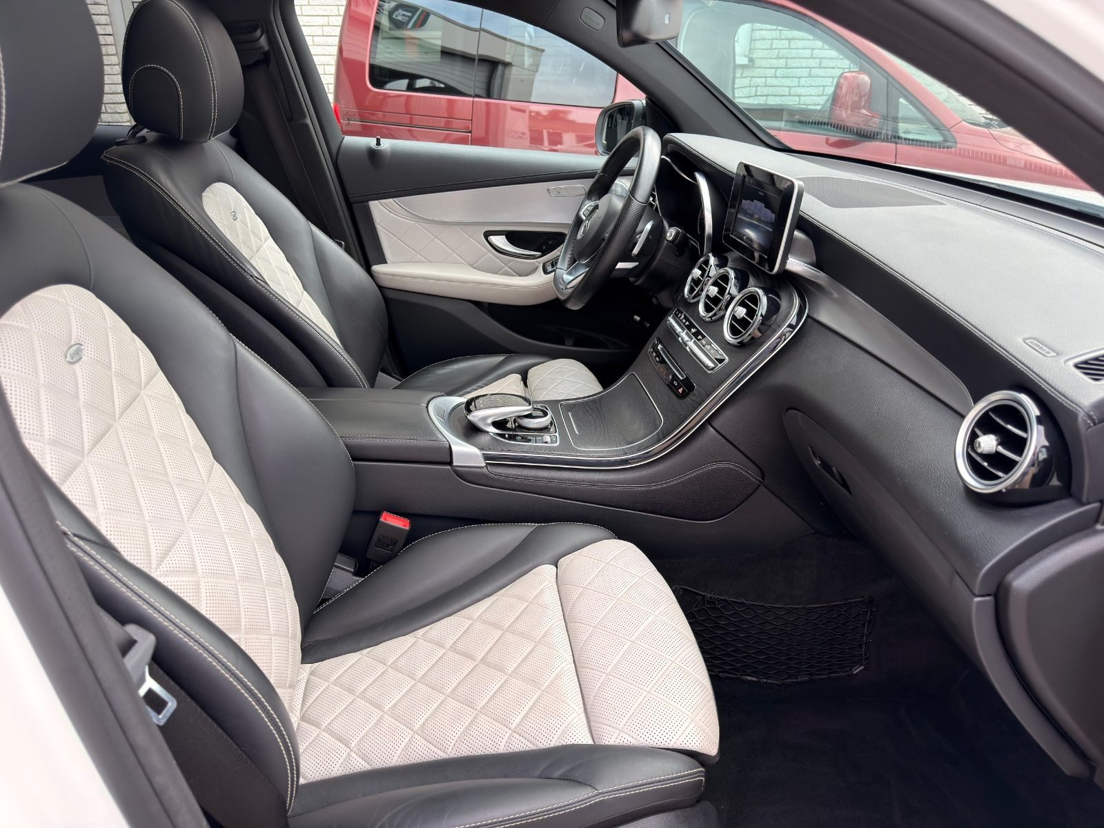 Mercedes-Benz GLC 43AMG – Foto 12