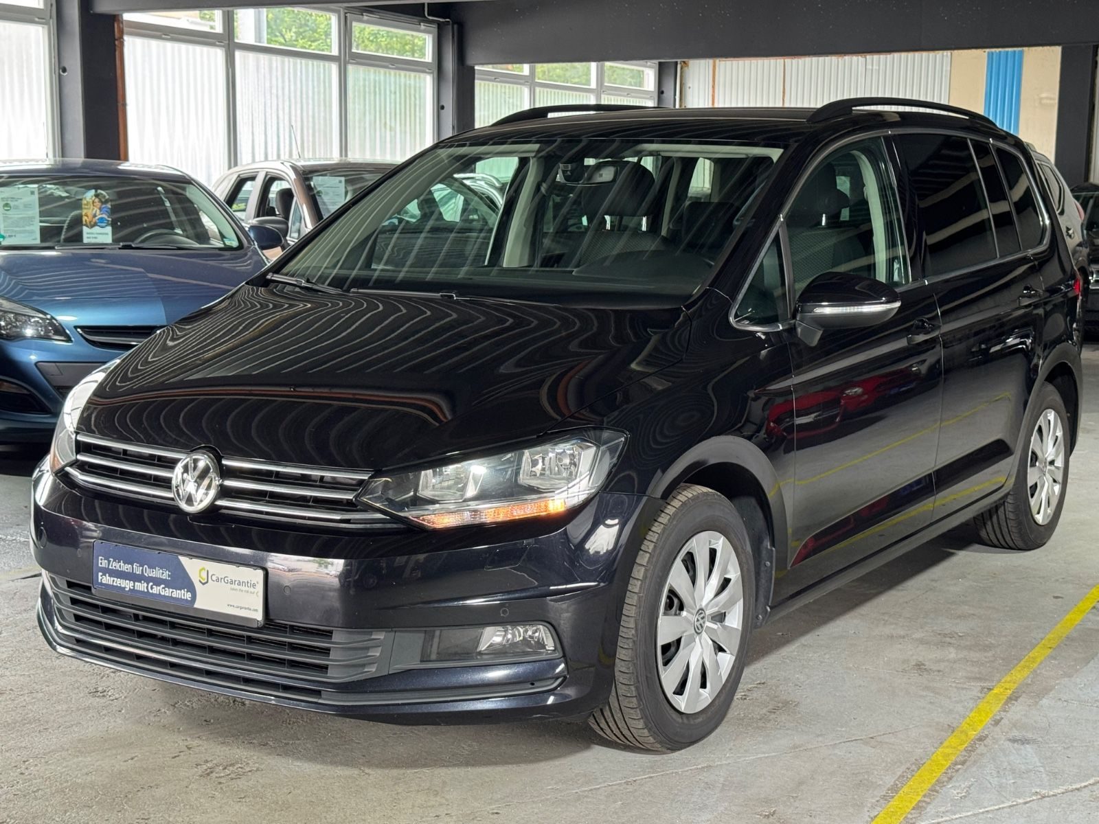 Volkswagen Touran – Bild 1