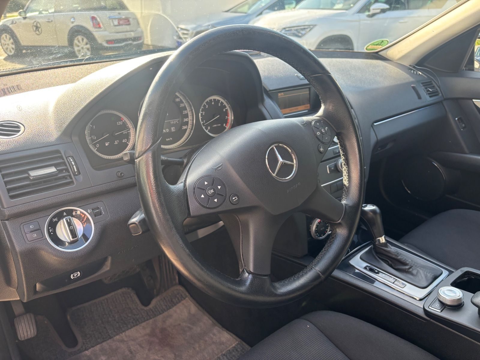 Mercedes-Benz C 180 – Foto 16